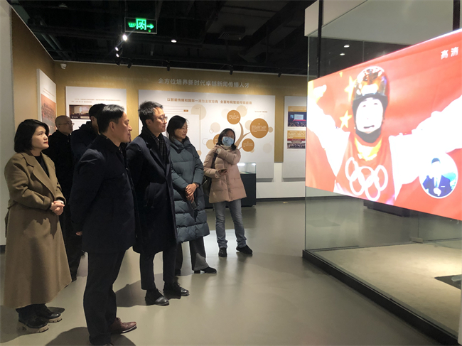 党委书记王光文带队赴中国传媒大学、新华网开展调研